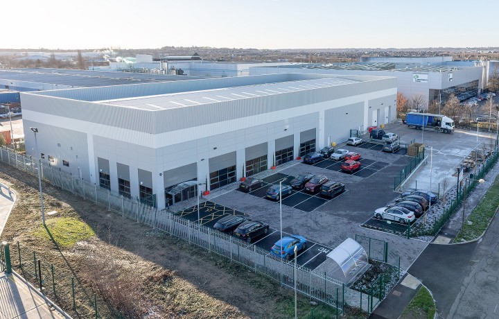 Reiser, Milton Keynes